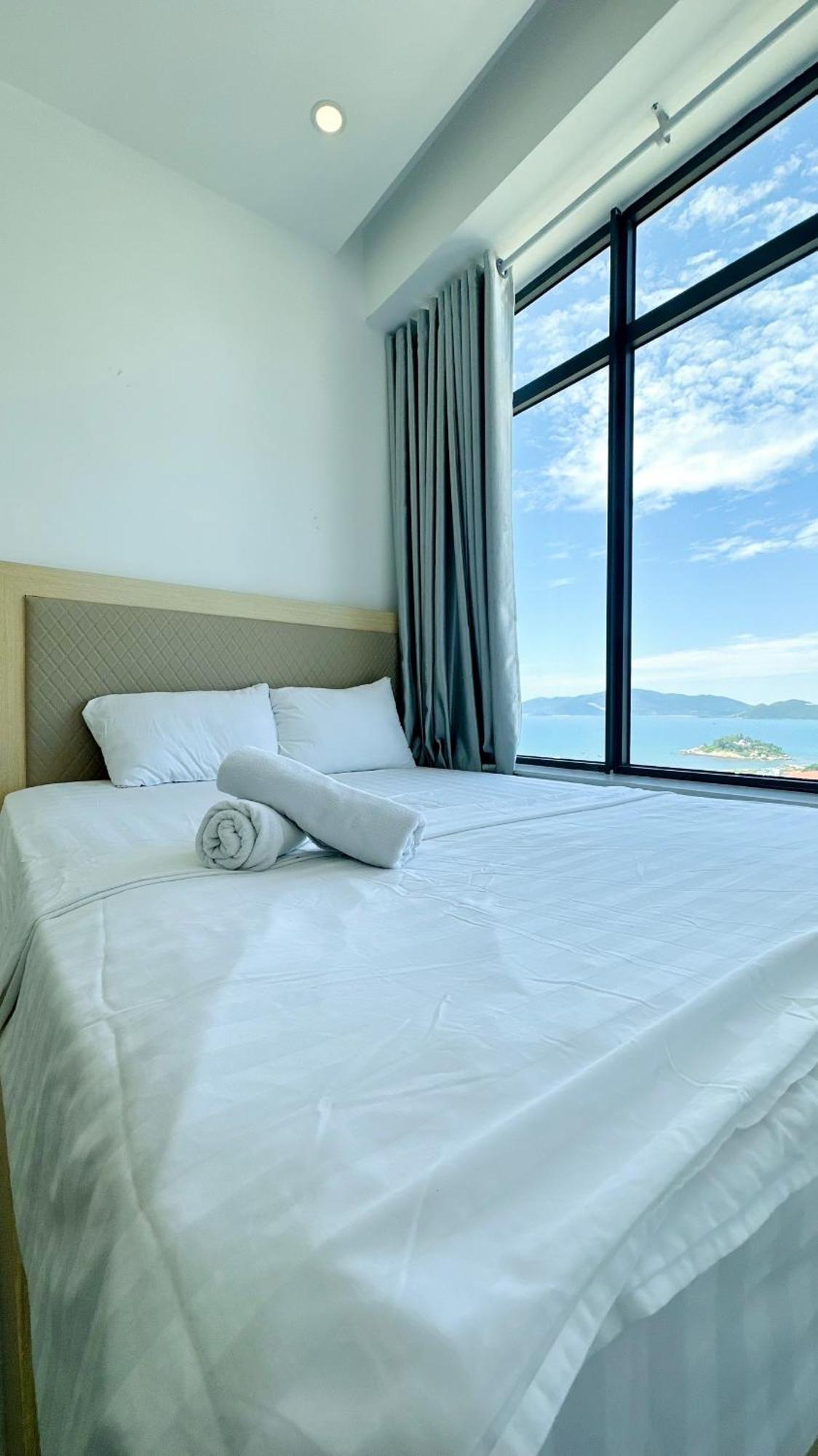 Oceanus Oasis Retreat - Nha Trang Apartment Exteriör bild
