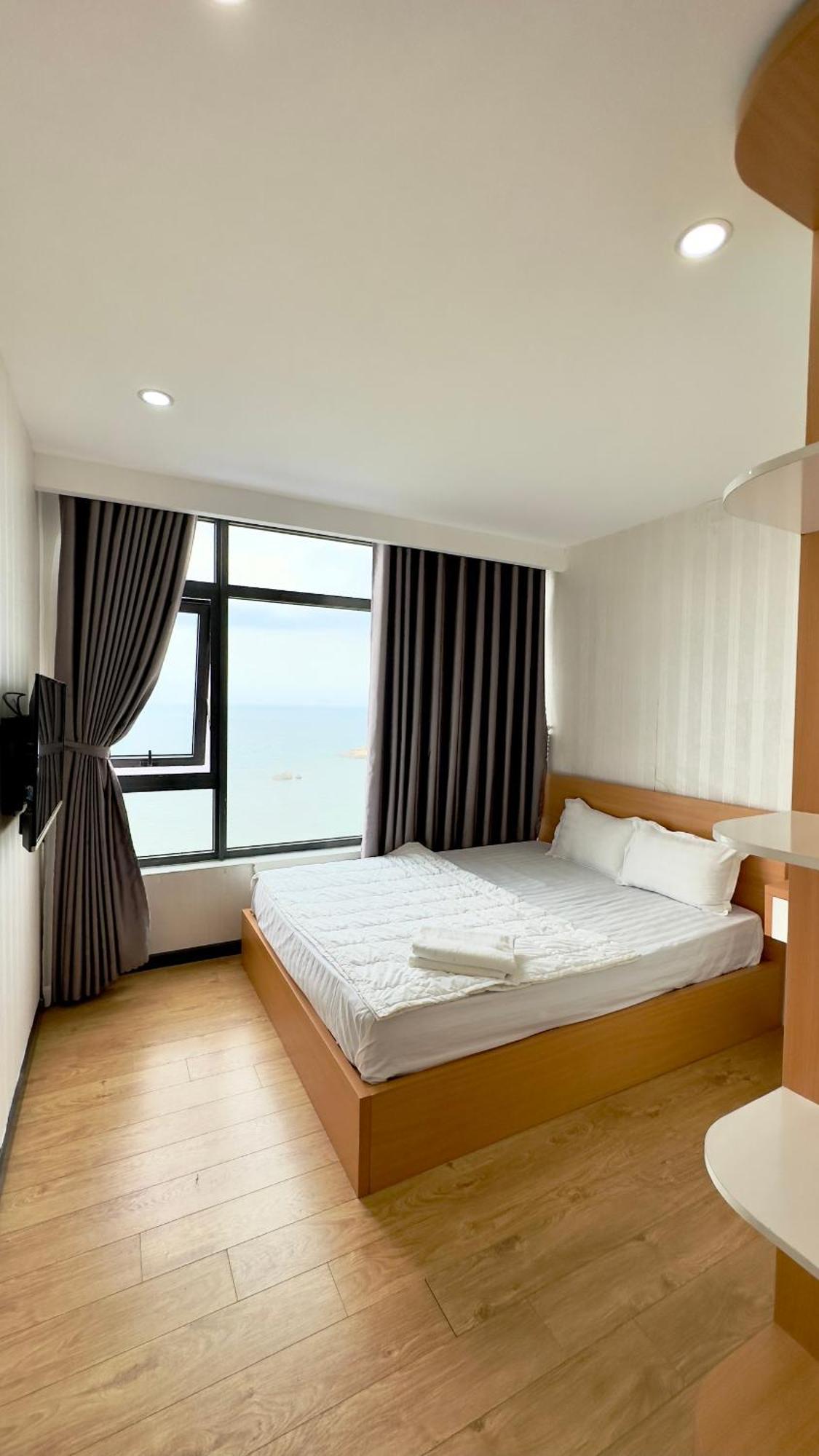 Oceanus Oasis Retreat - Nha Trang Apartment Exteriör bild